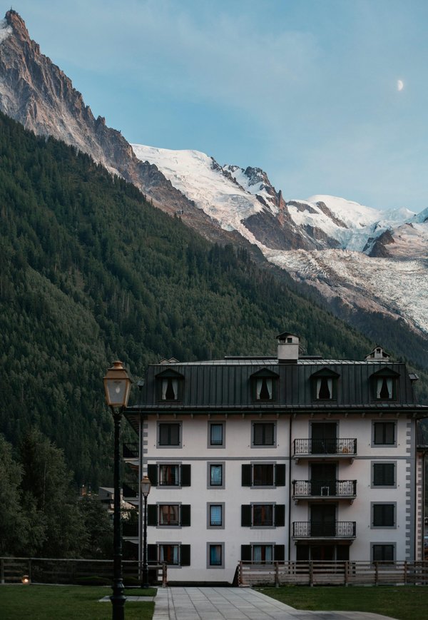 Luxury properties for sale in Chamonix: Discover your mountain retreat